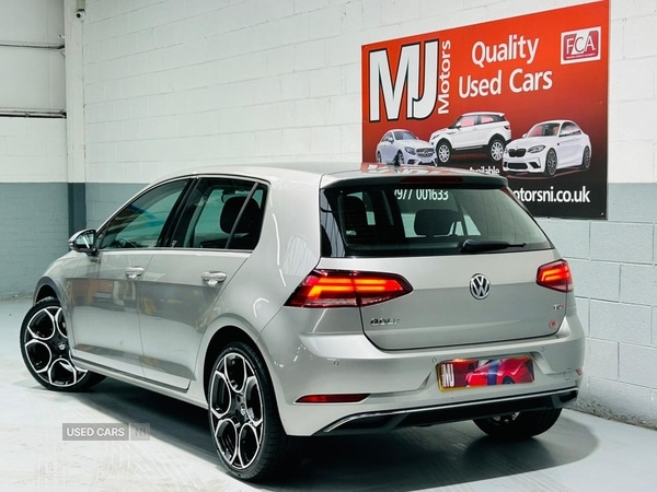 Used Volkswagen Golf 2017 for sale - 77426436: Photo 8