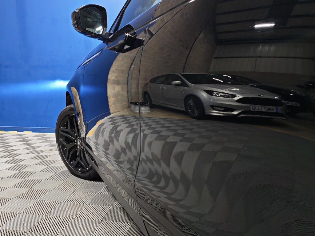 Used Land Rover Range Rover Velar 2018 for sale - 76593468: Photo 13