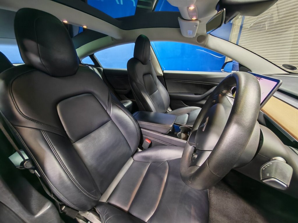 Used Tesla Model 3 2019 for sale - 76973685: Photo 28