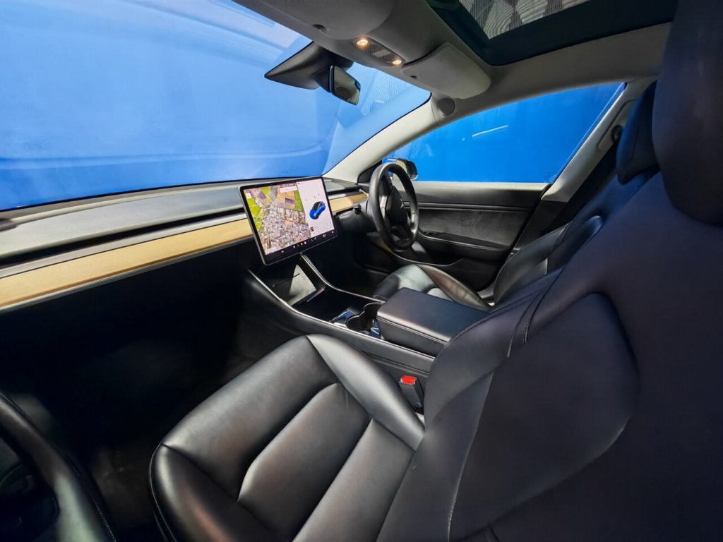 Used Tesla Model 3 2019 for sale - 76973685: Photo 41
