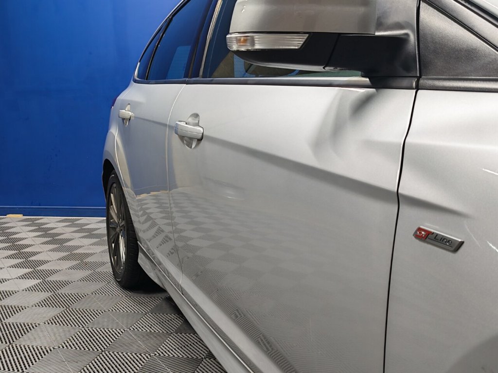 Used Ford Focus 2017 for sale - 76631987: Photo 10