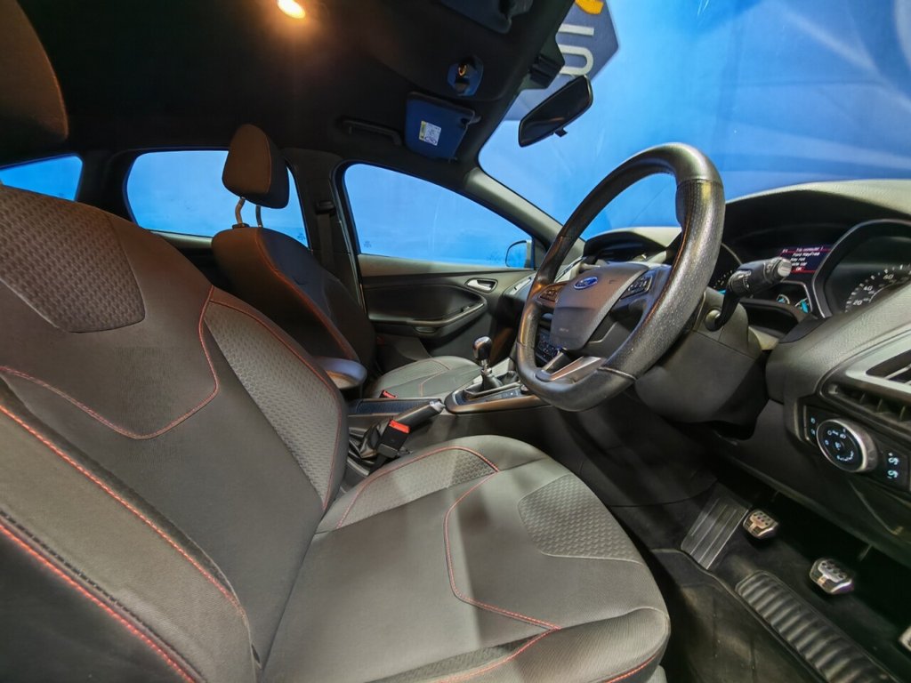 Used Ford Focus 2017 for sale - 76631987: Photo 15