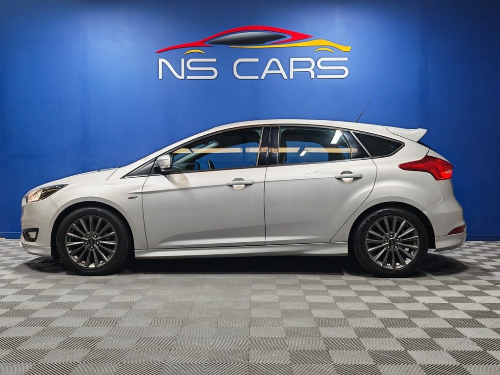 Used Ford Focus 2017 for sale - 76631987: Photo 2