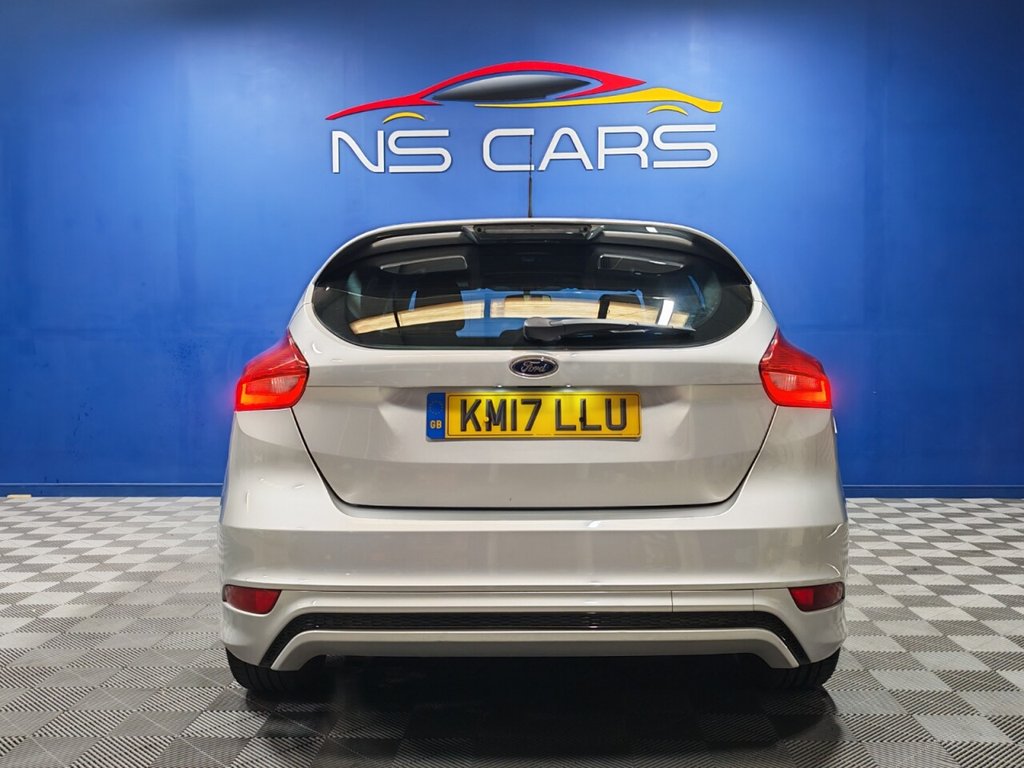 Used Ford Focus 2017 for sale - 76631987: Photo 4