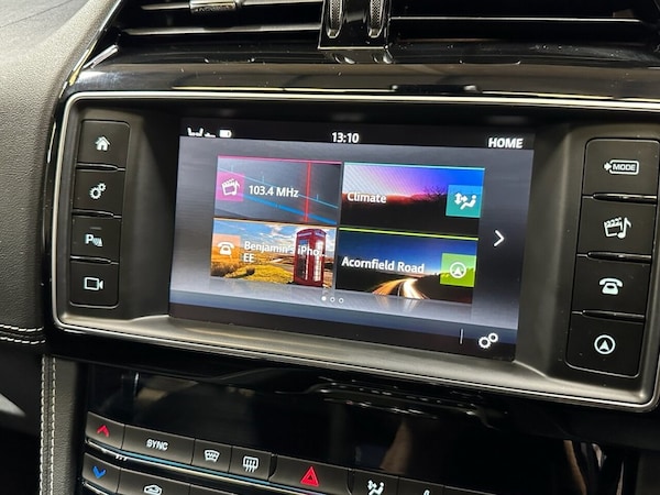 Used Jaguar F-Pace 2018 for sale - 75703370: Photo 42