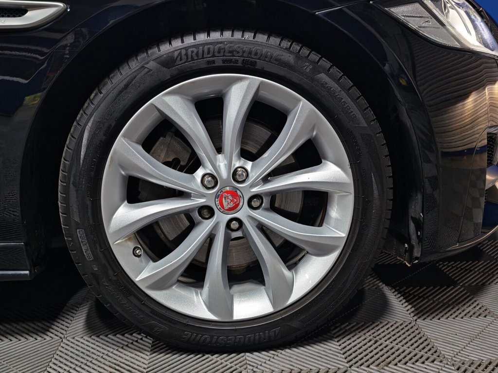 Used Jaguar XF 2019 for sale - 76792309: Photo 12