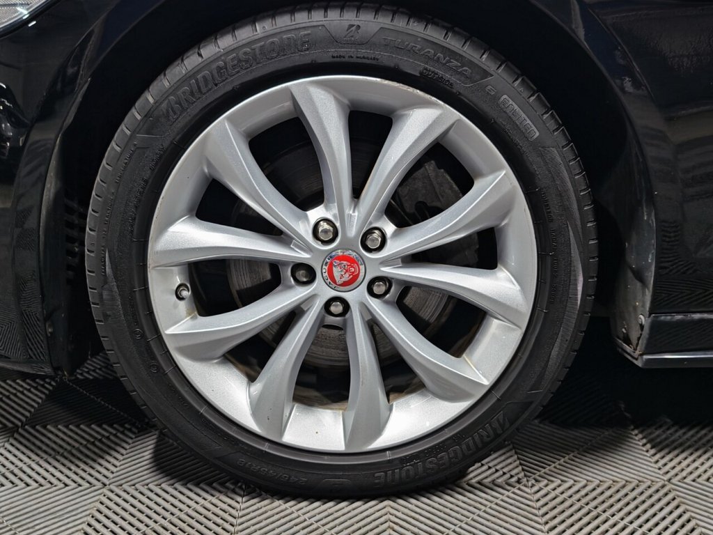 Used Jaguar XF 2019 for sale - 76792309: Photo 14