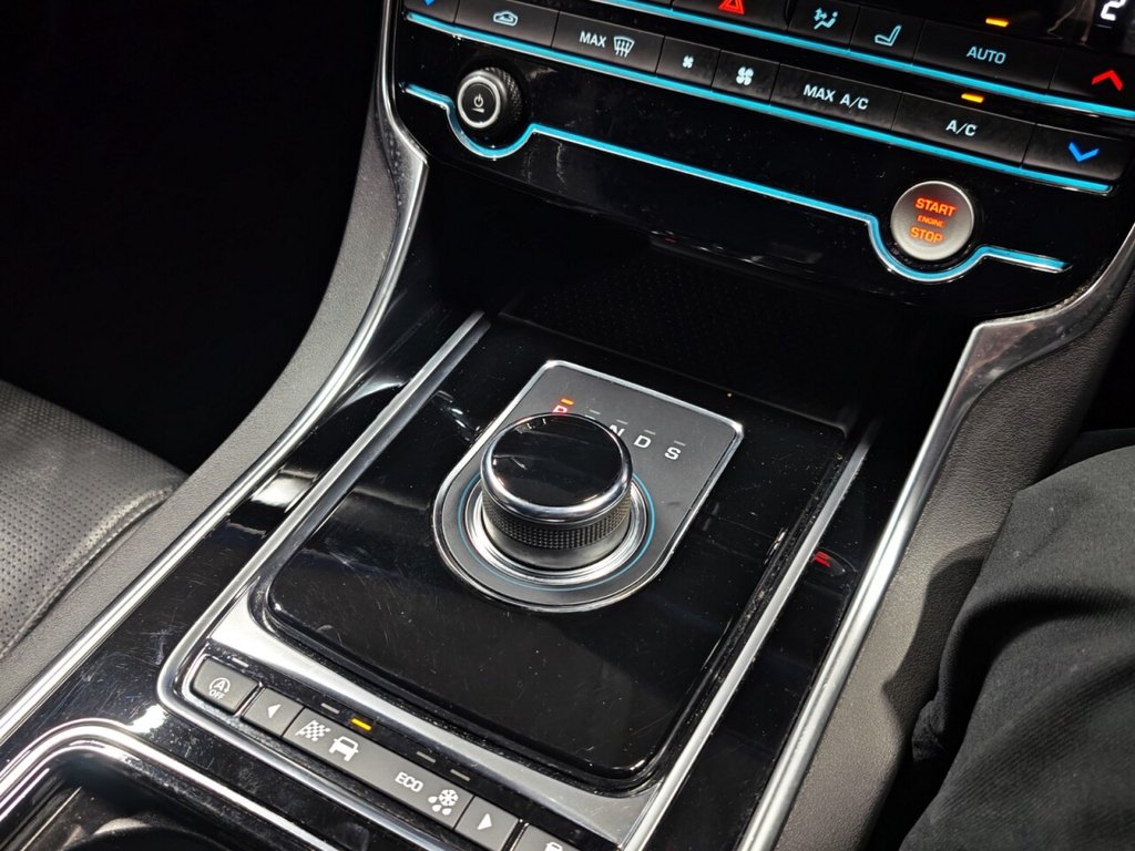 Used Jaguar XF 2019 for sale - 76792309: Photo 33