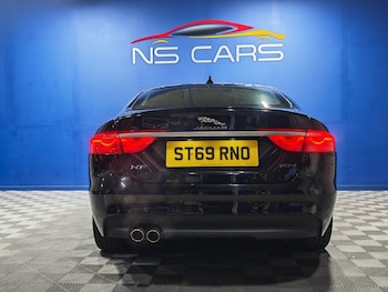 Used Jaguar XF 2019 for sale - 76792309: Photo