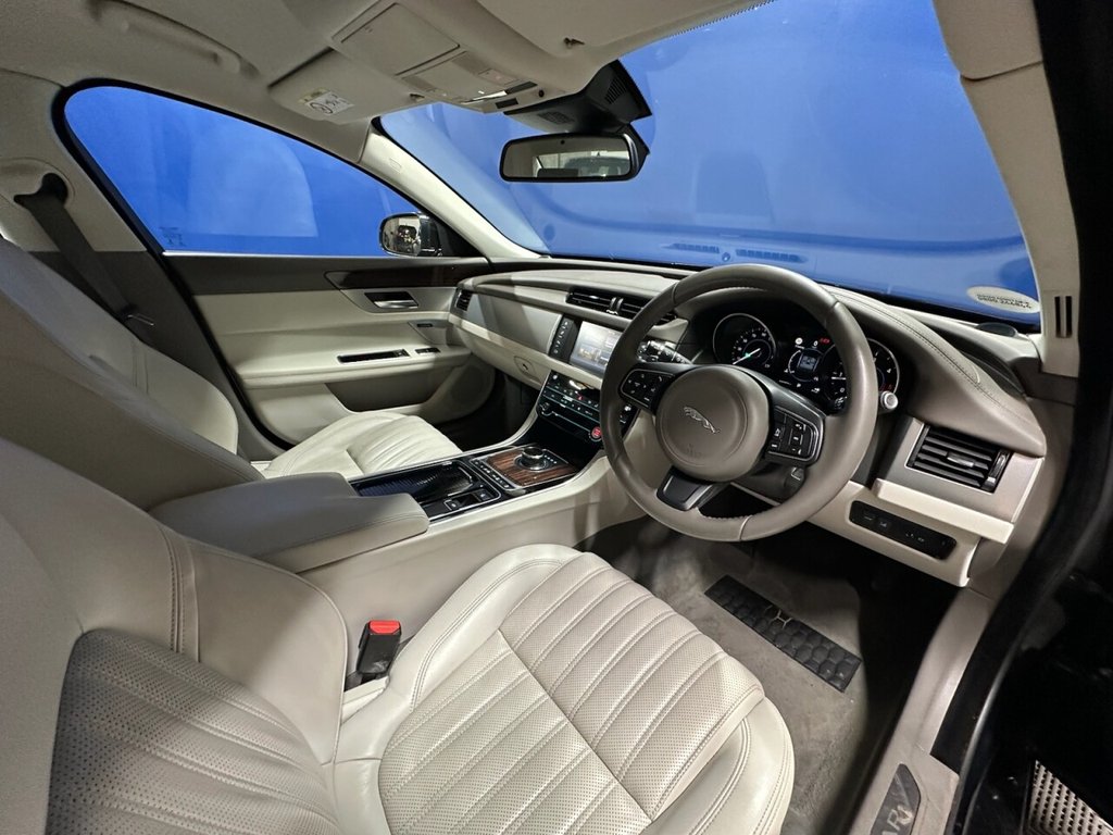 Vehicle 33