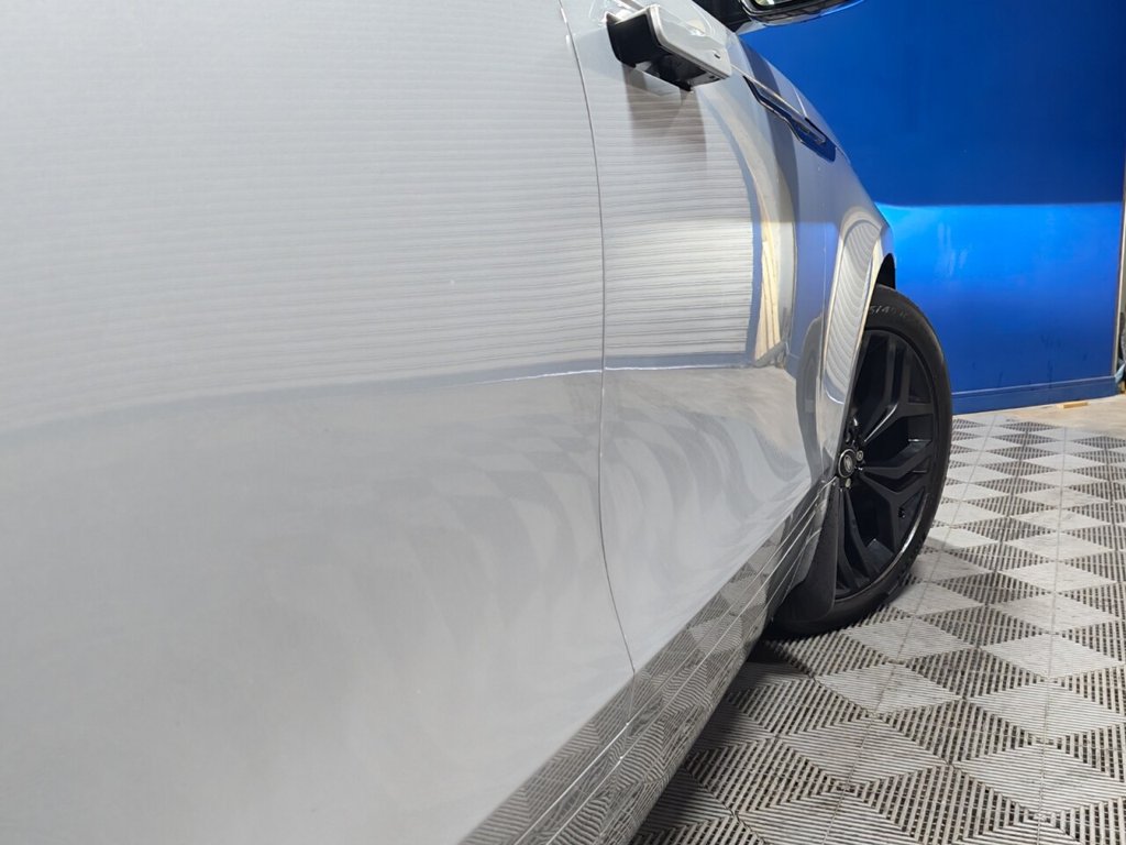 Used Land Rover Range Rover Velar 2017 for sale - 76792125: Photo 12