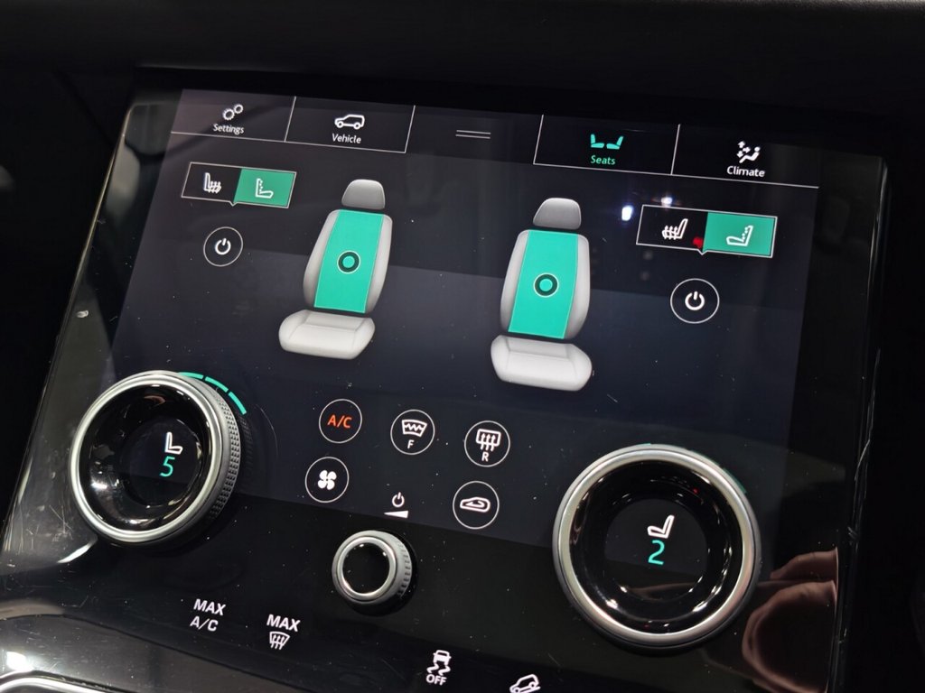 Used Land Rover Range Rover Velar 2017 for sale - 76792125: Photo 33