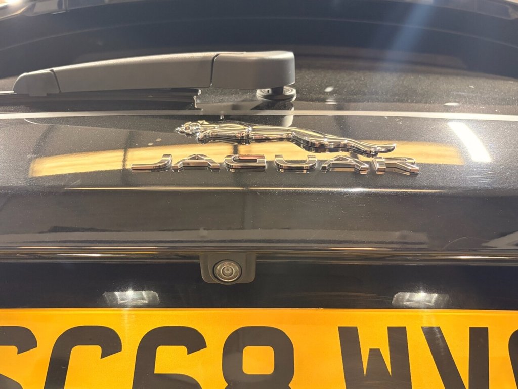 Used Jaguar F-Pace 2019 for sale - 76510027: Photo 9