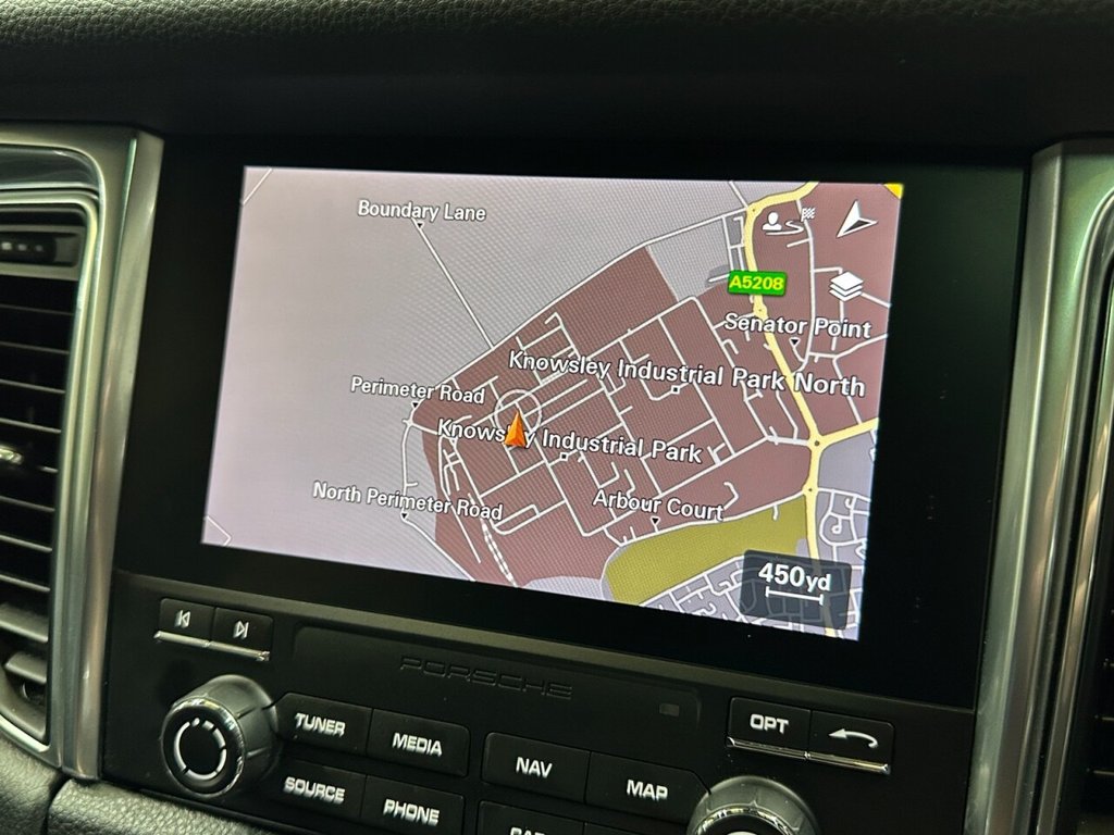 Used Porsche Macan 2017 for sale - 76286073: Photo 19