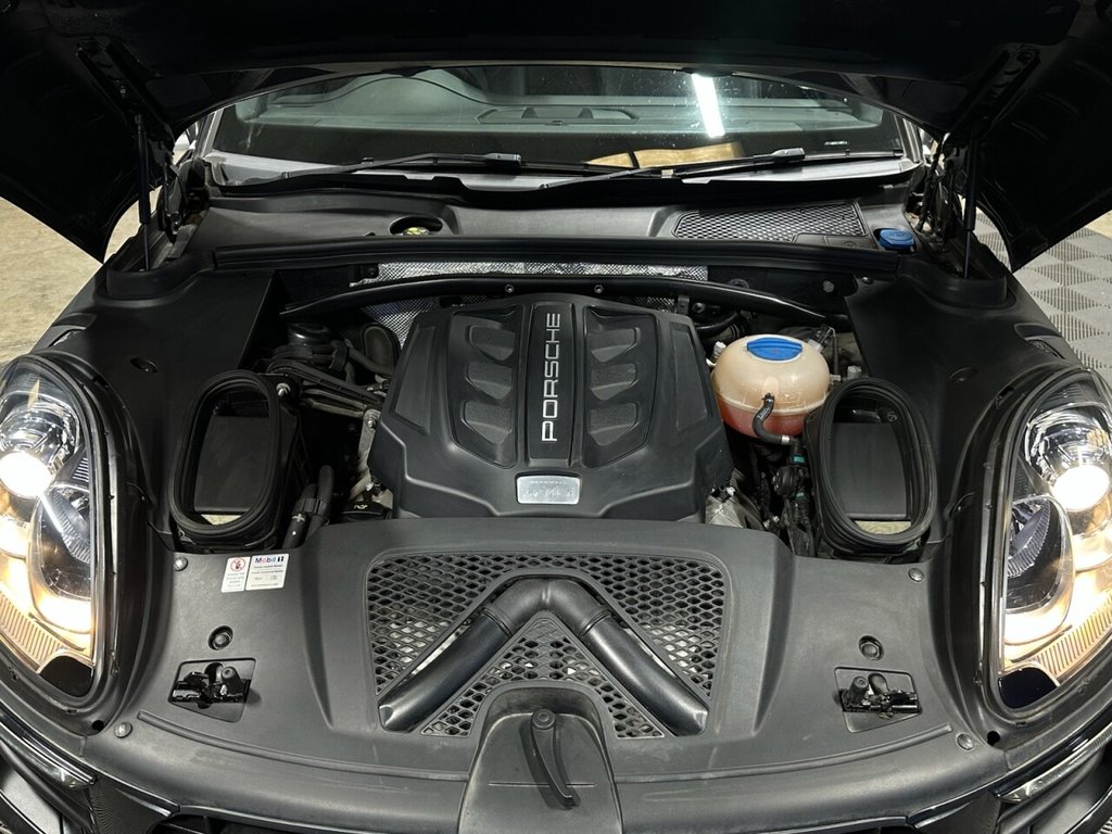 Used Porsche Macan 2017 for sale - 76286073: Photo 21