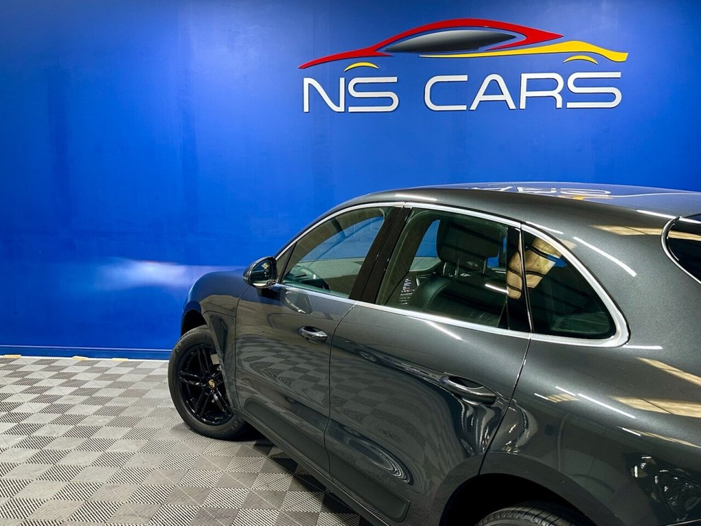 Used Porsche Macan 2017 for sale - 76286073: Photo 44