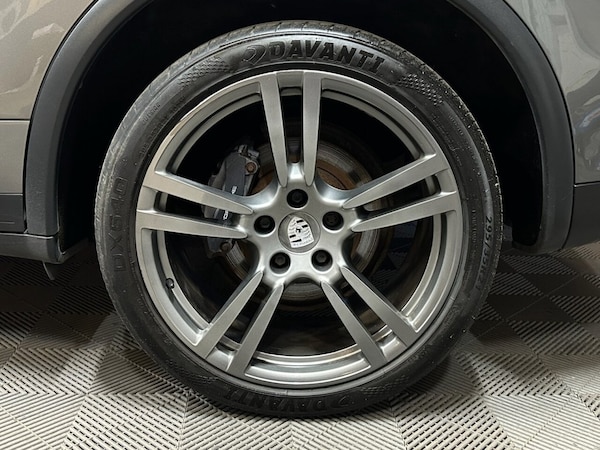 Used Porsche Cayenne 2014 for sale - 75015287: Photo 15