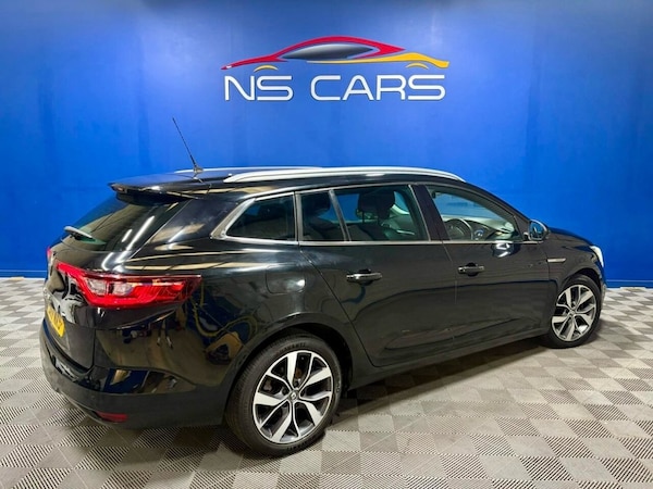 Used Renault Megane 2017 for sale - 76202888: Photo 13