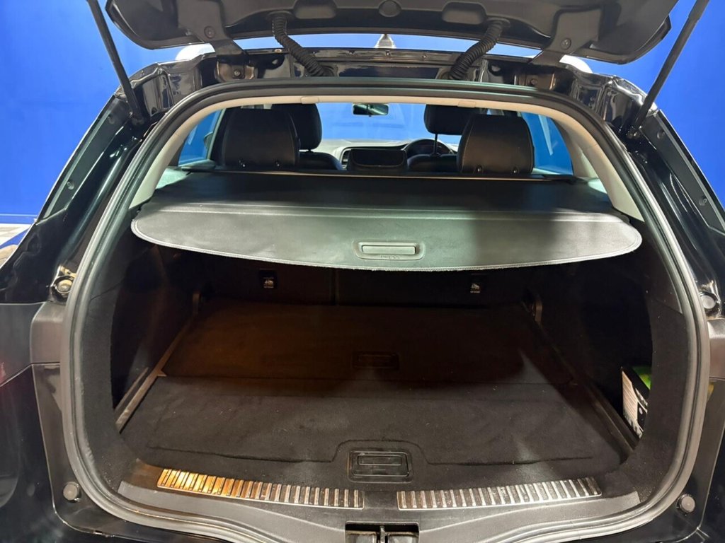 Used Renault Megane 2017 for sale - 76202888: Photo 40