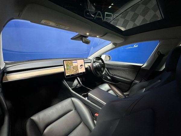 Used Tesla Model 3 2020 for sale - 76274038: Photo 12