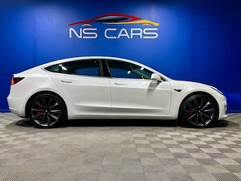 Used Tesla Model 3 2020 for sale - 76274038: Photo 2