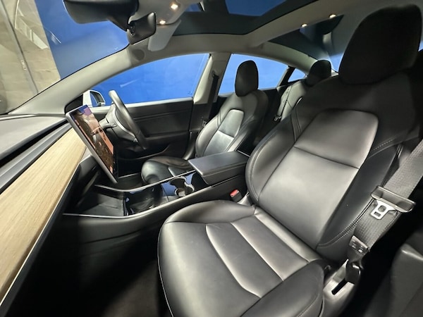 Used Tesla Model 3 2020 for sale - 76274038: Photo 45