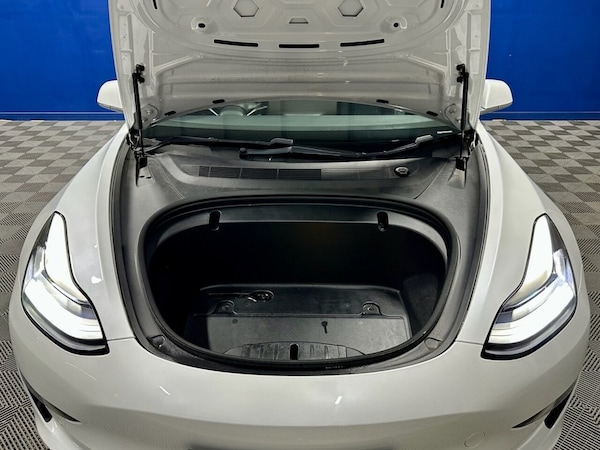 Used Tesla Model 3 2020 for sale - 76274038: Photo 9