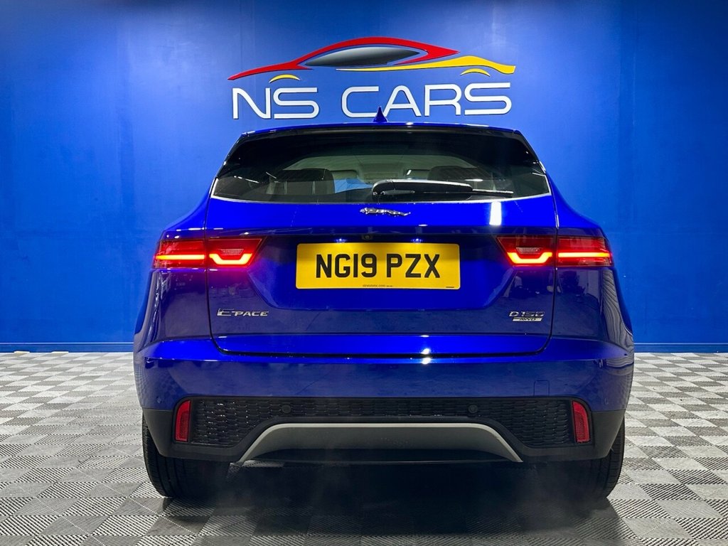Used Jaguar E-Pace 2019 for sale - 76372576: Photo 4