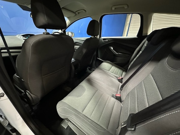 Used Ford Kuga 2015 for sale - 75358782: Photo 24