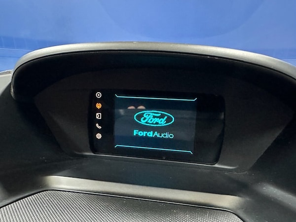 Used Ford Kuga 2015 for sale - 75358782: Photo 50