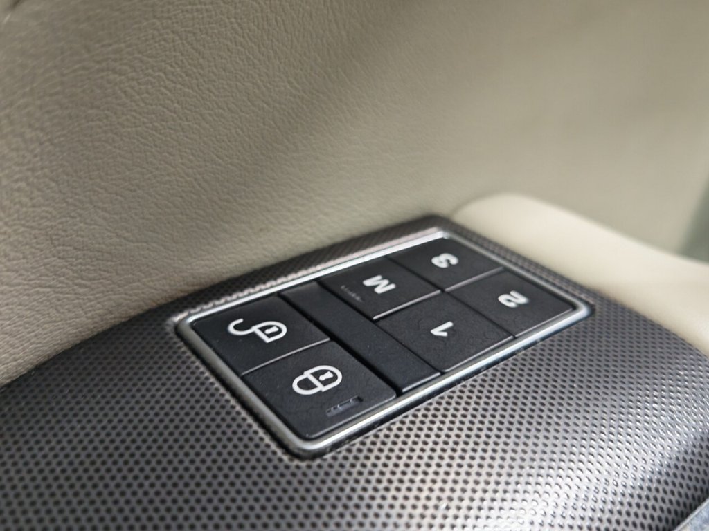 Used Land Rover Range Rover Sport 2017 for sale - 77372909: Photo 39