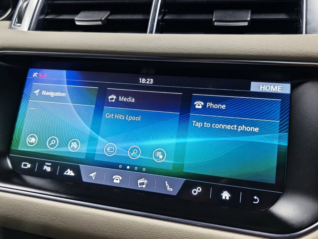 Used Land Rover Range Rover Sport 2017 for sale - 77372909: Photo 40