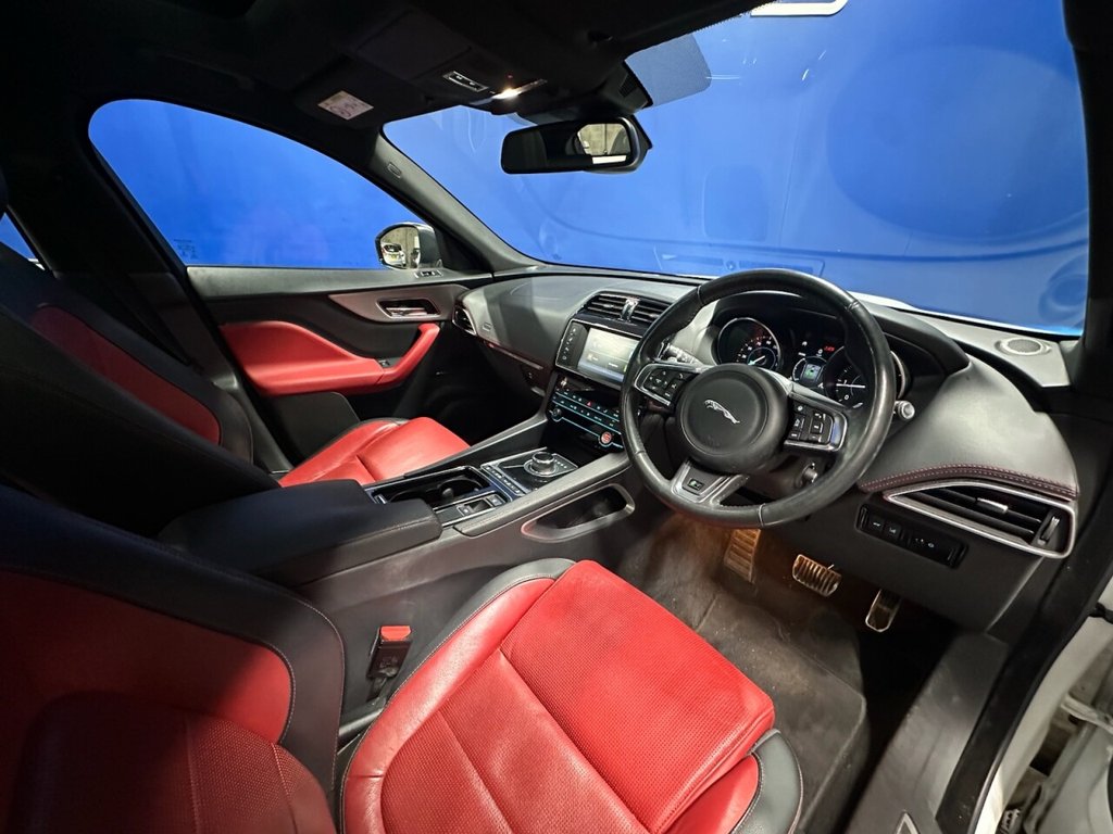 Used Jaguar F-Pace 2018 for sale - 76419988: Photo 17