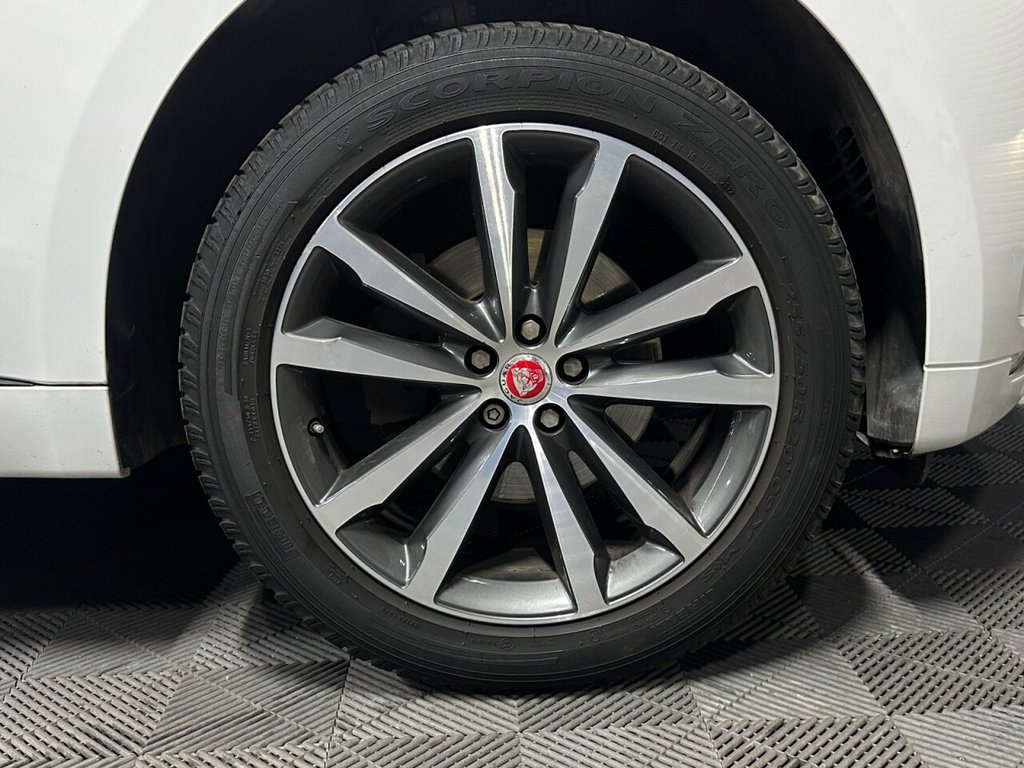 Used Jaguar F-Pace 2018 for sale - 76419988: Photo 36