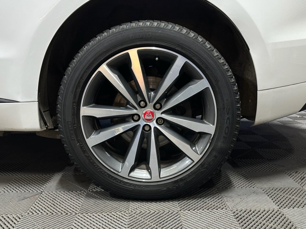 Used Jaguar F-Pace 2018 for sale - 76419988: Photo 40