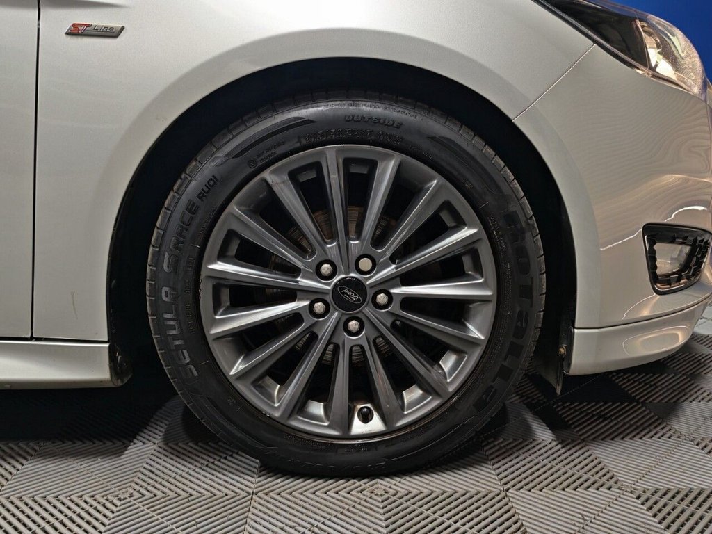 Used Ford Focus 2017 for sale - 76973842: Photo 13