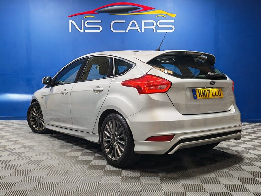 Used Ford Focus 2017 for sale - 76973842: Photo 3
