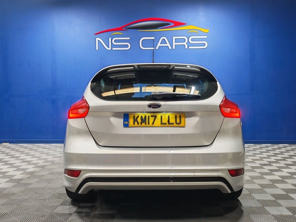 Used Ford Focus 2017 for sale - 76973842: Photo 4