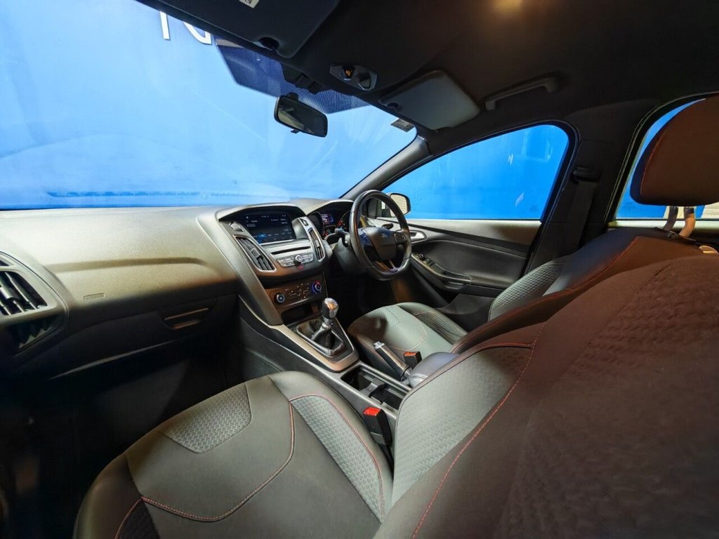 Used Ford Focus 2017 for sale - 76973842: Photo 42