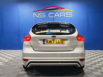 Used Ford Focus 2017 for sale - 76973842: Photo