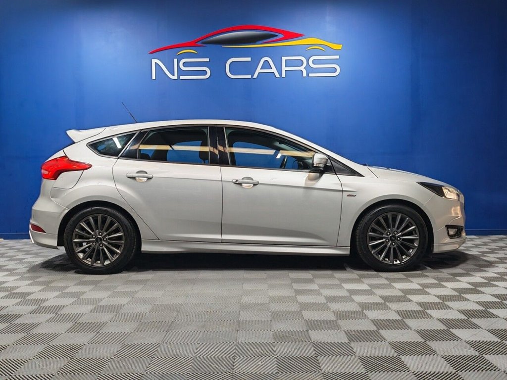 Used Ford Focus 2017 for sale - 76973842: Photo 6