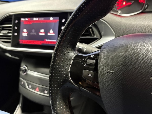Used Peugeot 308 2015 for sale - 76223978: Photo 26