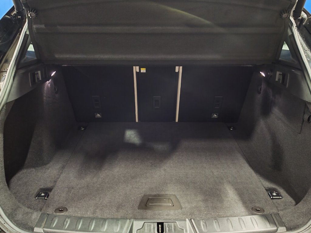 Used Jaguar F-Pace 2018 for sale - 76986070: Photo 35