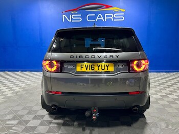 Used Land Rover Discovery Sport 2016 for sale - 76009317: Photo