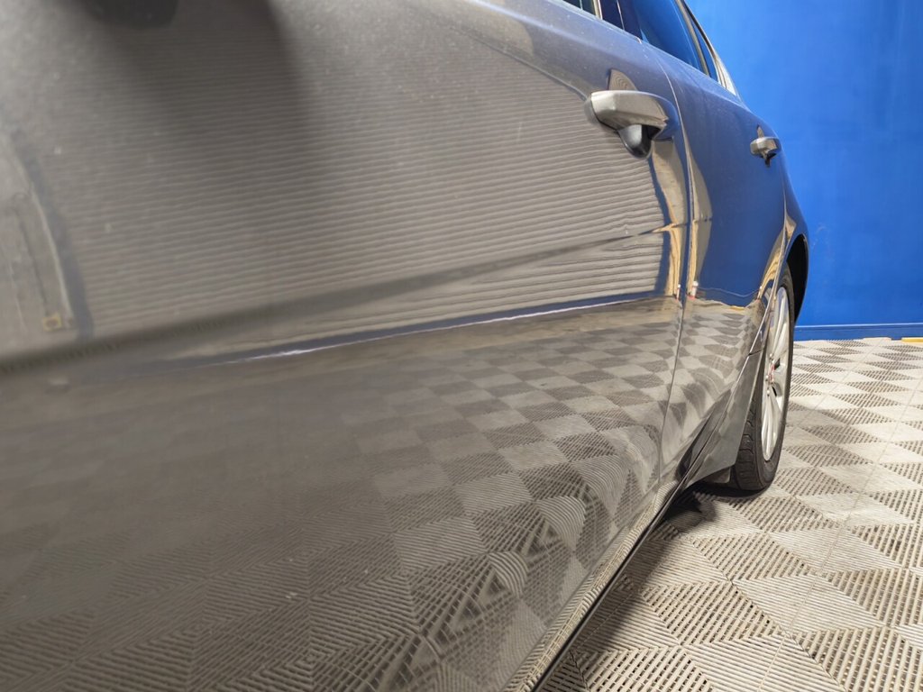 Used Jaguar XE 2018 for sale - 76535713: Photo 11