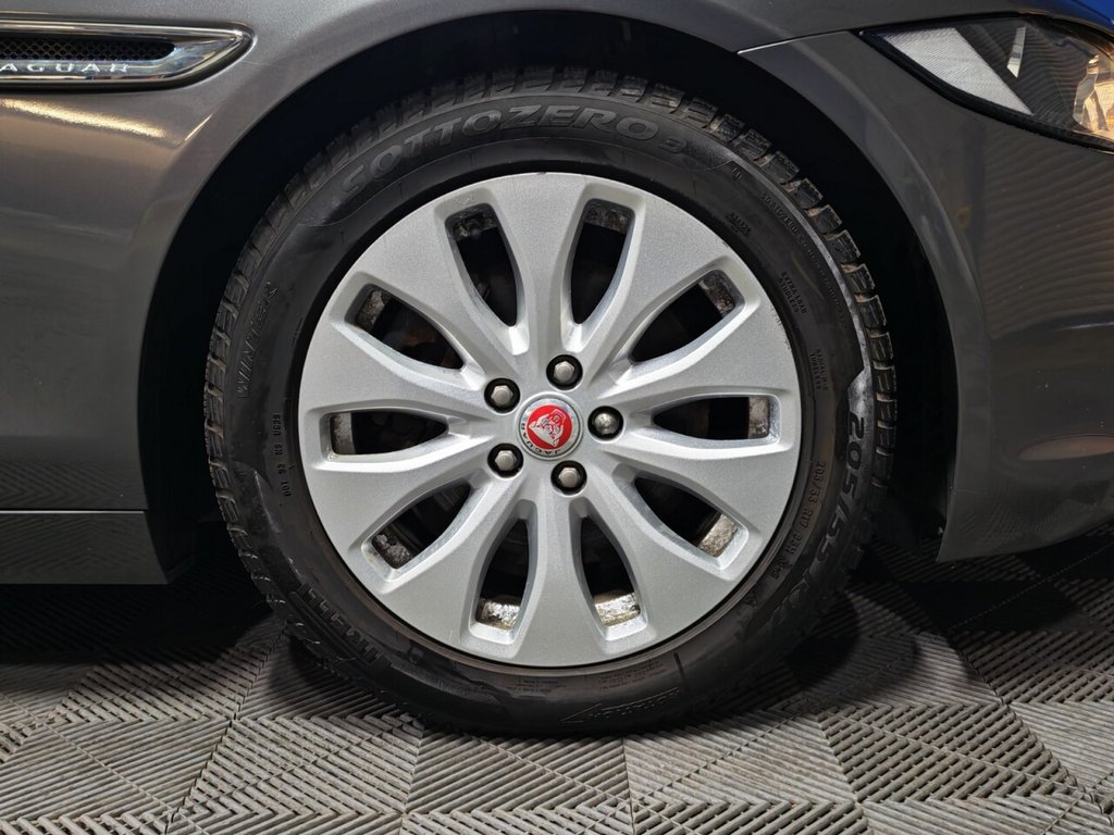 Used Jaguar XE 2018 for sale - 76535713: Photo 14