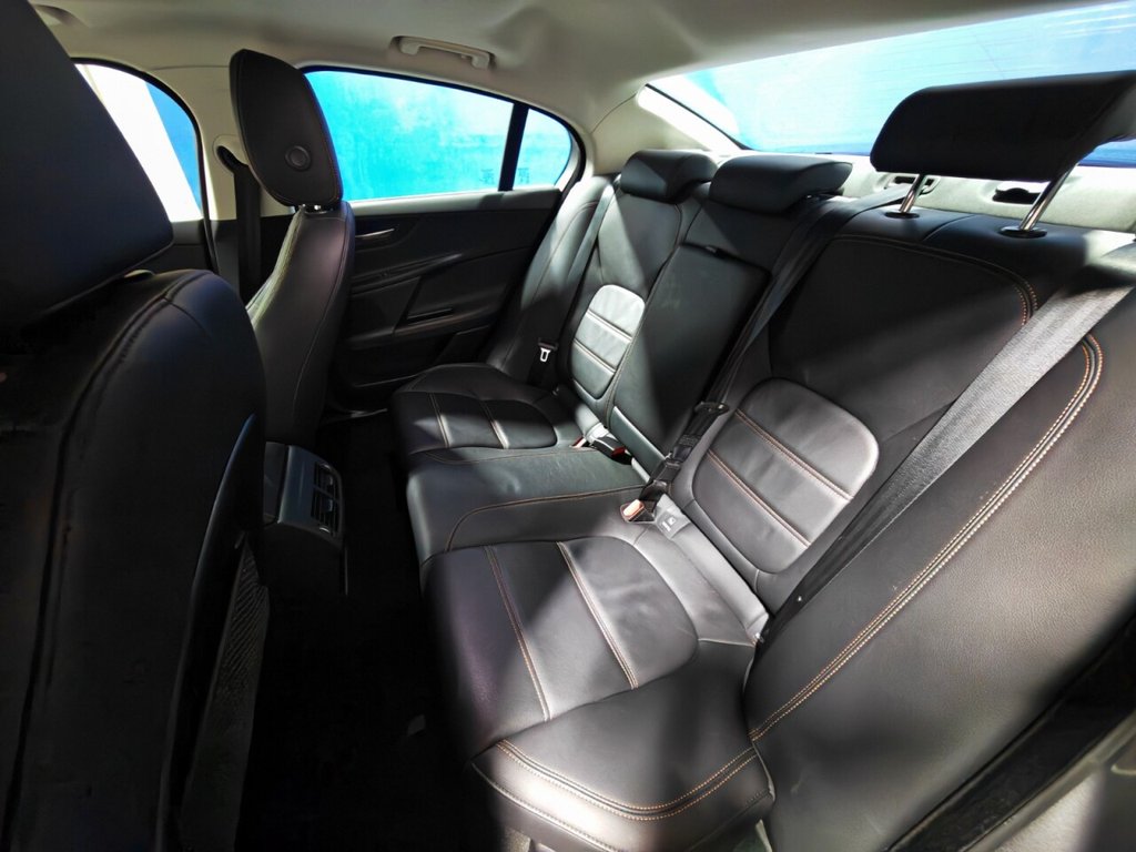 Used Jaguar XE 2018 for sale - 76535713: Photo 33