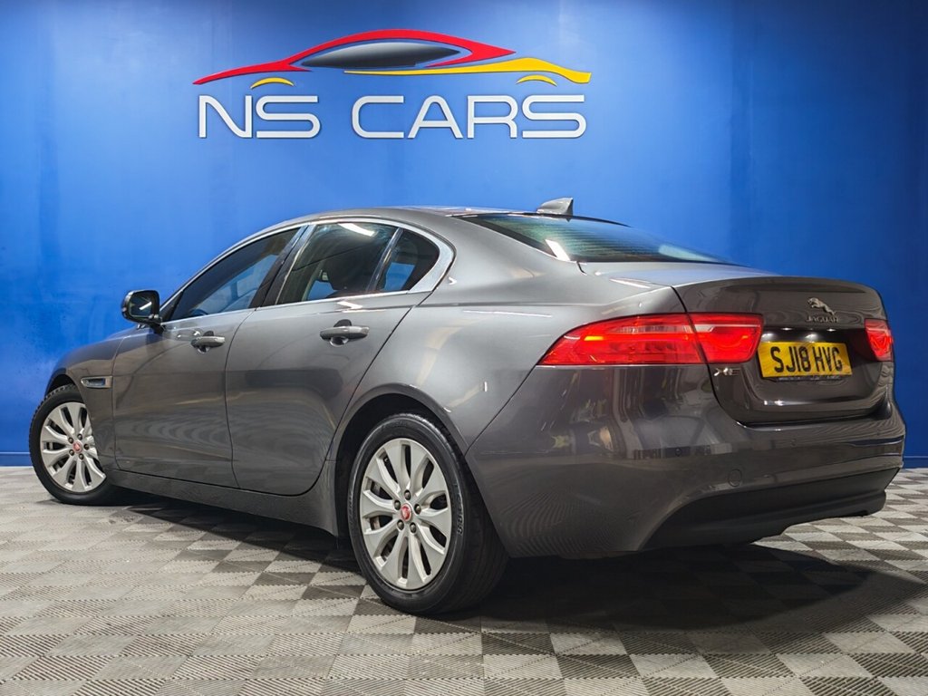 Used Jaguar XE 2018 for sale - 76535713: Photo 5