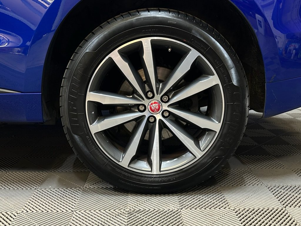 Used Jaguar F-Pace 2018 for sale - 76406216: Photo 12