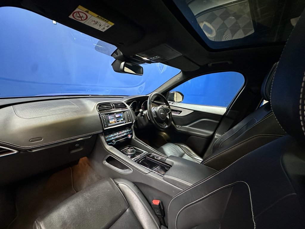 Used Jaguar F-Pace 2018 for sale - 76406216: Photo 17